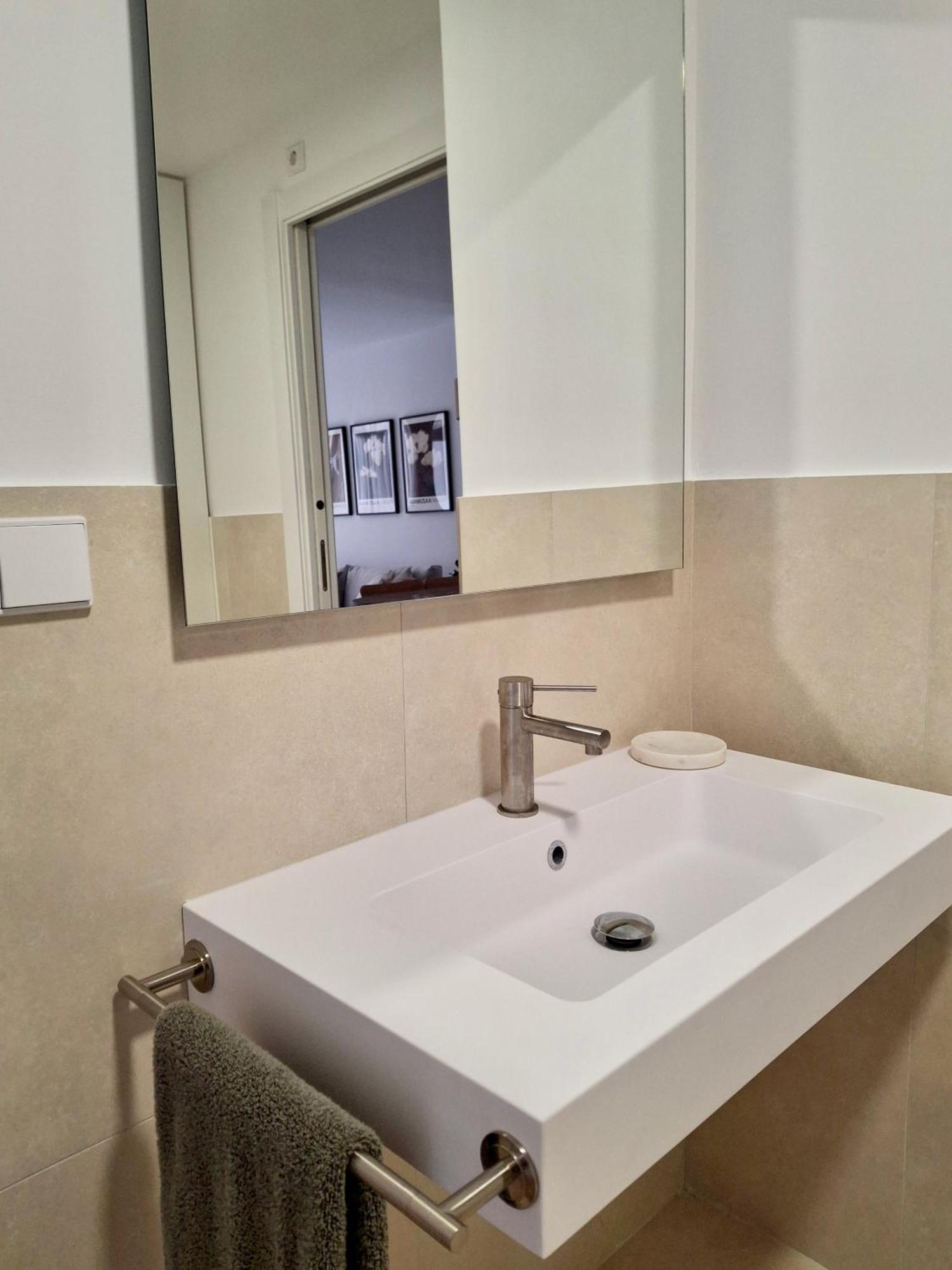 Bonito Apartamento De 2 Habitaciones Cerca De La Estacion Joaquin Sorolla 발렌시아 외부 사진